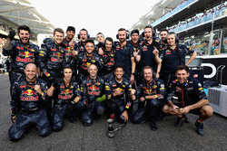 Mechaniker von Red Bull Racing Daniel Ricciardo, Red Bull Racing in der Startaufstellung