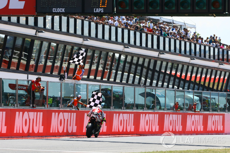 Lorenzo Savadori, Milwaukee Aprilia