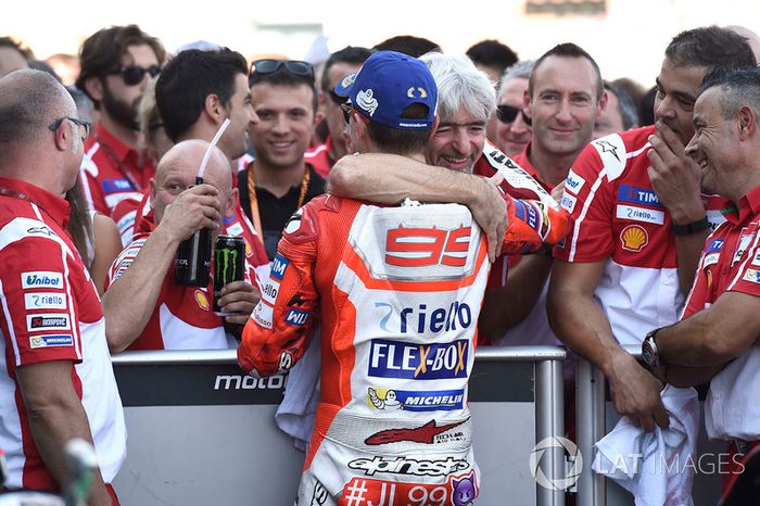 Tercero Jorge Lorenzo, Ducati Team, Gigi Dall'Igna, Ducati Team General Manager