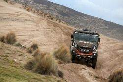 #502 Team De Rooy, IVECO: Federico Villagra, Adrian Yacopini, Ricardo Torlaschi