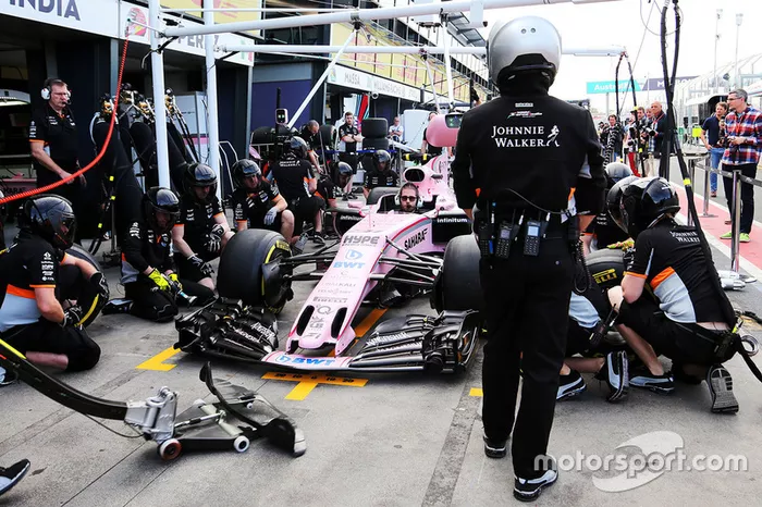 Sahara Force India F1 Team en pit stop