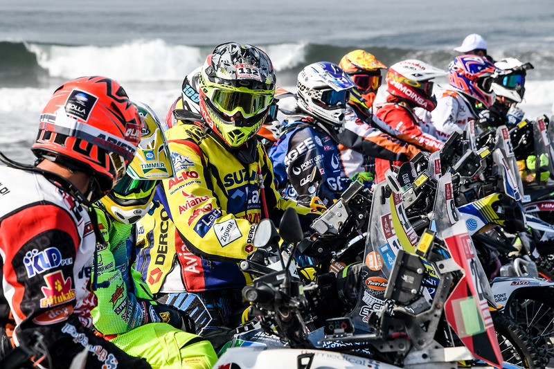 Motos se preparan para la etapa 4