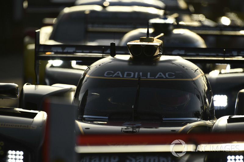 #5 Action Express Racing Cadillac DPi, P: Joao Barbosa, Filipe Albuquerque