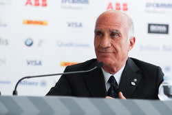 Angelo Sticchi Damiani, presidente de ACI, en la conferencia de prensa