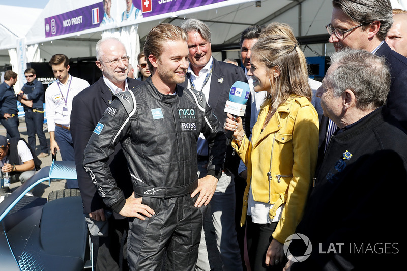 Nico Rosberg, wawancara dengan Nicki Shields