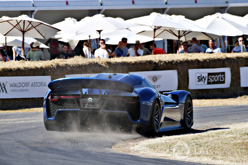 La Nio EP9 électrique pilotée par Peter Dumbreck