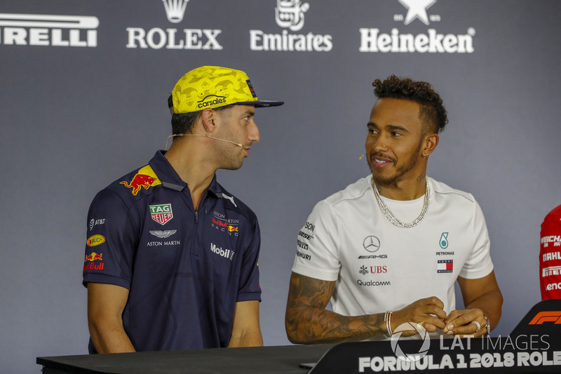 Daniel Ricciardo, Red Bull Racing, and Lewis Hamilton, Mercedes AMG F1, in the Thursday drivers Pres