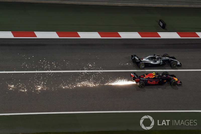 Max Verstappen, Red Bull RB14 und Lewis Hamilton, Mercedes-AMG F1 W09