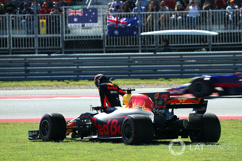 Abandon : Daniel Ricciardo (Red Bull Racing)