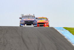 Jamie Whincup, Triple Eight Race Engineering Holden, Scott McLaughlin, DJR Team Penske Ford