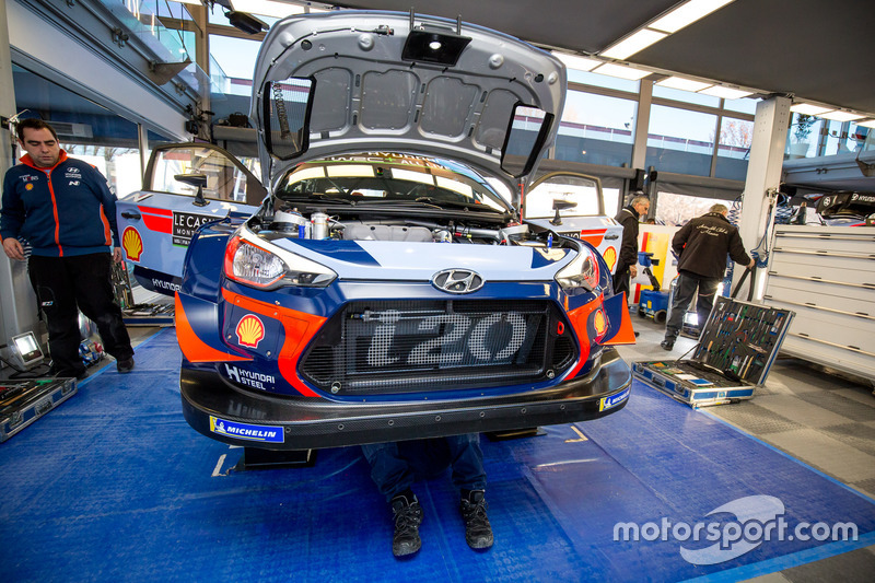 Zona del Hyundai Motorsport team