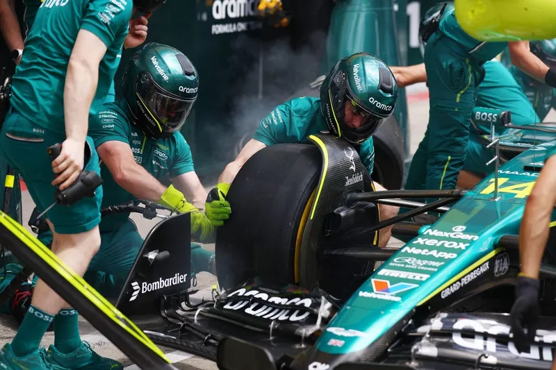 Aston Martin F1 Team Essais au stand