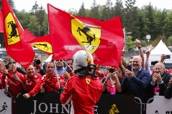 Sebastian Vettel, Ferrari, 1° classificato, , festeggia nel parco chiuso