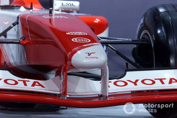 Toyota TF102