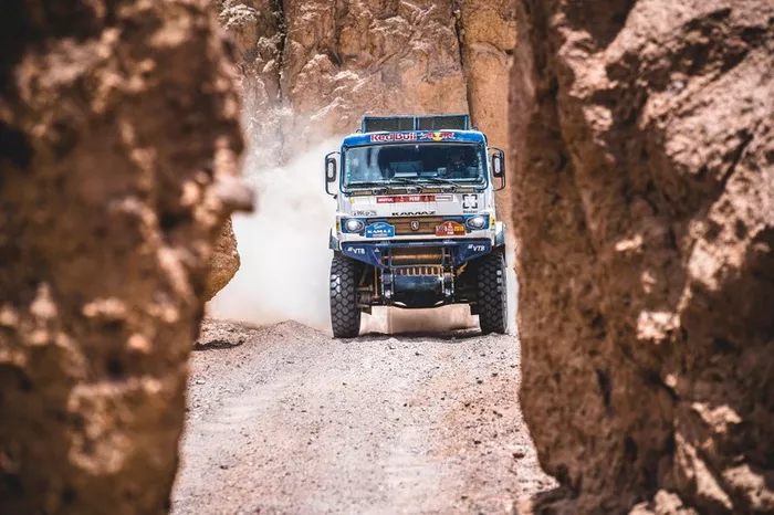 #500 Team Kamaz Master: Eduard Nikolaev, Evgeny Yakovlev, Vladimir Rybakov