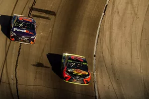 Denny Hamlin, Joe Gibbs Racing, Toyota Camry FedEx Office, Martin Truex Jr., Furniture Row Racing, Toyota Camry Bass Pro Shops/5-hour ENERGY