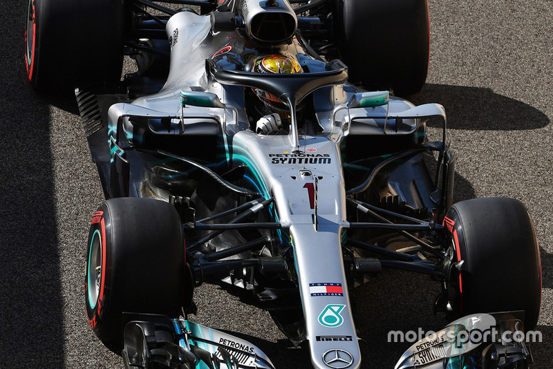 Lewis Hamilton, Mercedes AMG F1 W09 EQ Power+ con el número 1 en su coche