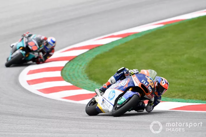 Hector Garzo, Pons HP40