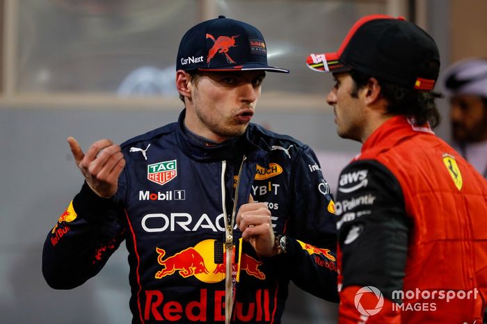 Max Verstappen, Red Bull Racing, Carlos Sainz Jr, Ferrari