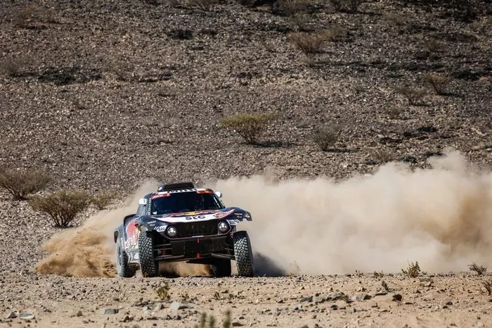 #300 X-Raid Mini JCW Team: Carlos Sainz, Lucas Cruz