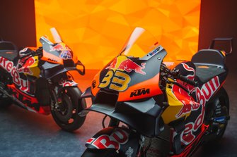 Jack Miller, Brad Binder, sepeda Red Bull KTM Factory Racing