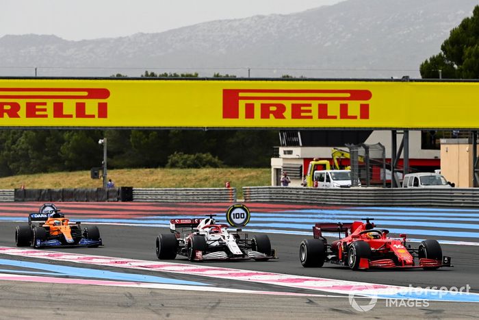 Charles Leclerc, Ferrari SF21, Kimi Raikkonen, Alfa Romeo Racing C41, Daniel Ricciardo, McLaren MCL35M