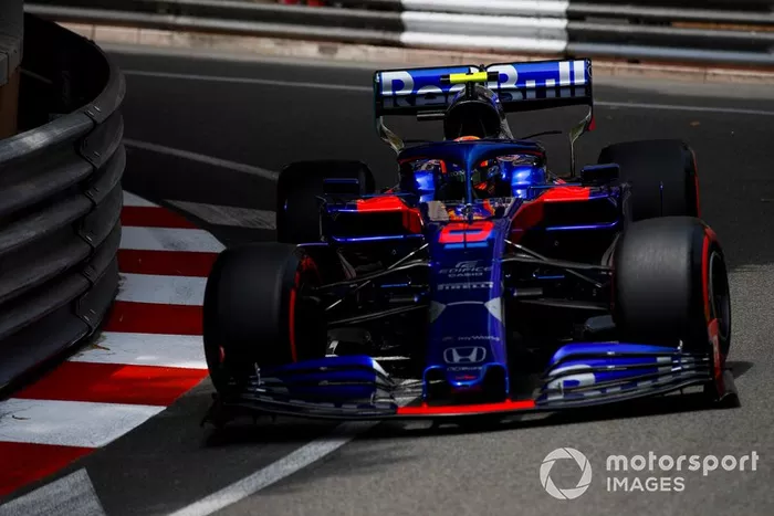 Alexander Albon, Toro Rosso STR14 