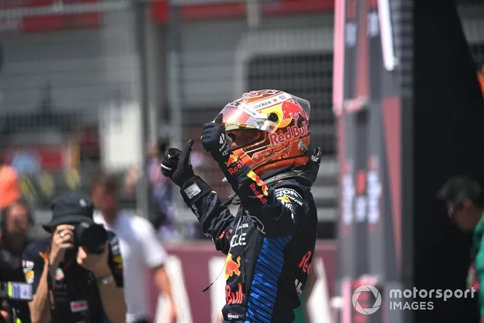Max Verstappen, Red Bull Racing, 1ª posición, en Parc Ferme tras el Sprint