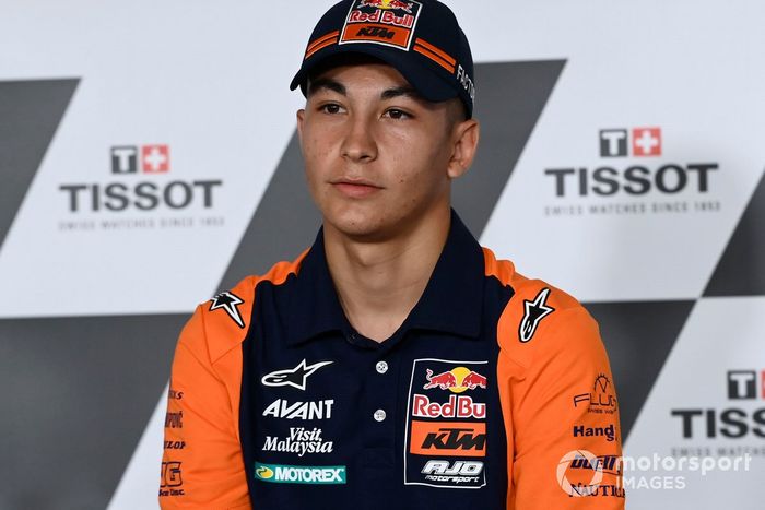 Ganador de la pole Raul Fernandez, Red Bull KTM Ajo