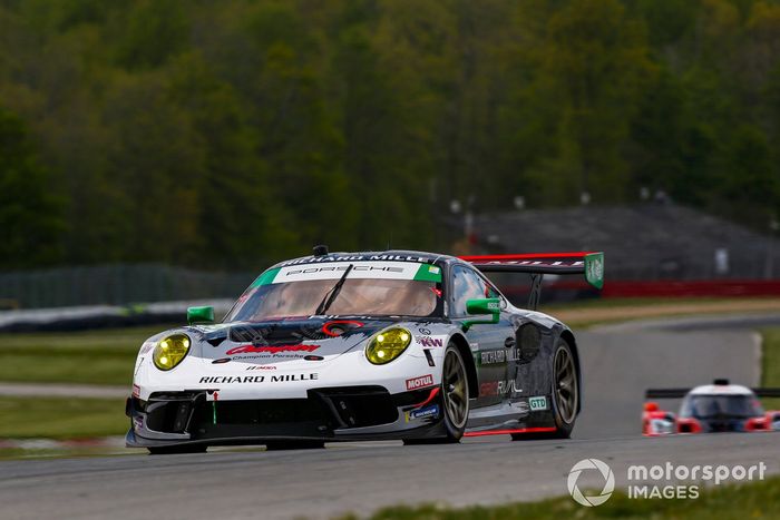 #88: Team Hardpoint EBM Porsche 911 GT3R, GTD: Katherine Legge, Rob Ferriol