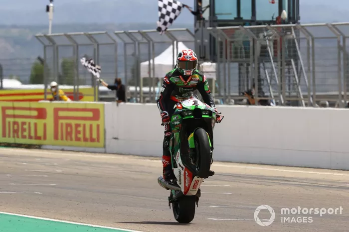 Jonathan Rea, Kawasaki Racing Team WorldSBK festeggia la 100esima gara nel WorldSBK 