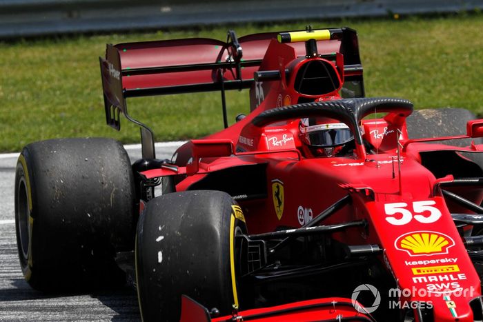 Carlos Sainz Jr., Ferrari SF21