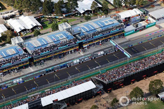 Fernando Alonso, Alpine A522, Yuki Tsunoda, AlphaTauri AT03