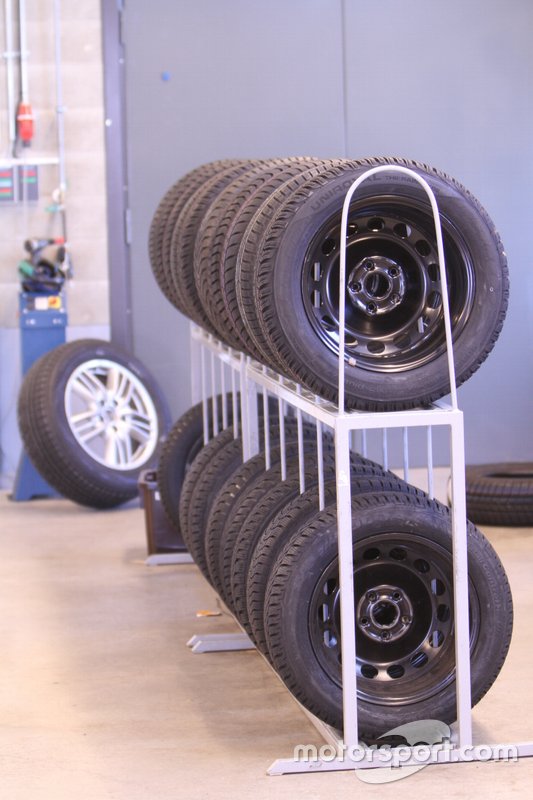 Презентація зимової шини WR Snowproof від Nokian Tyres