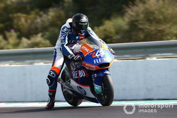 Augusto Fernandez, Pons HP40