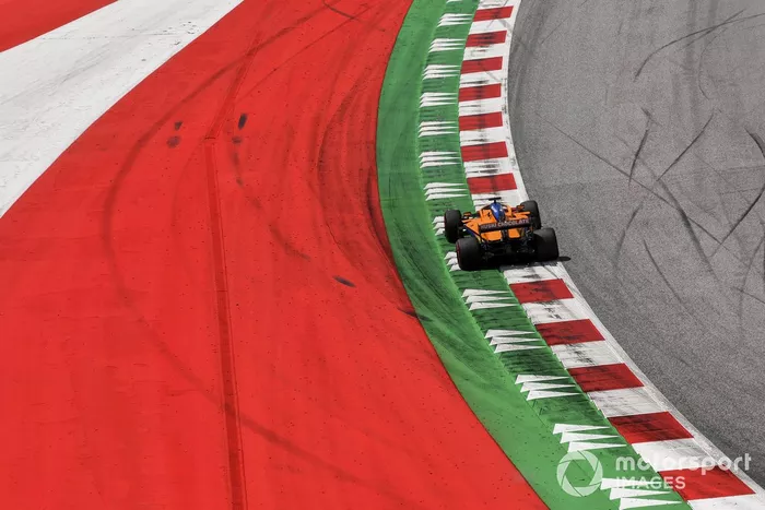 Carlos Sainz Jr., McLaren MCL35