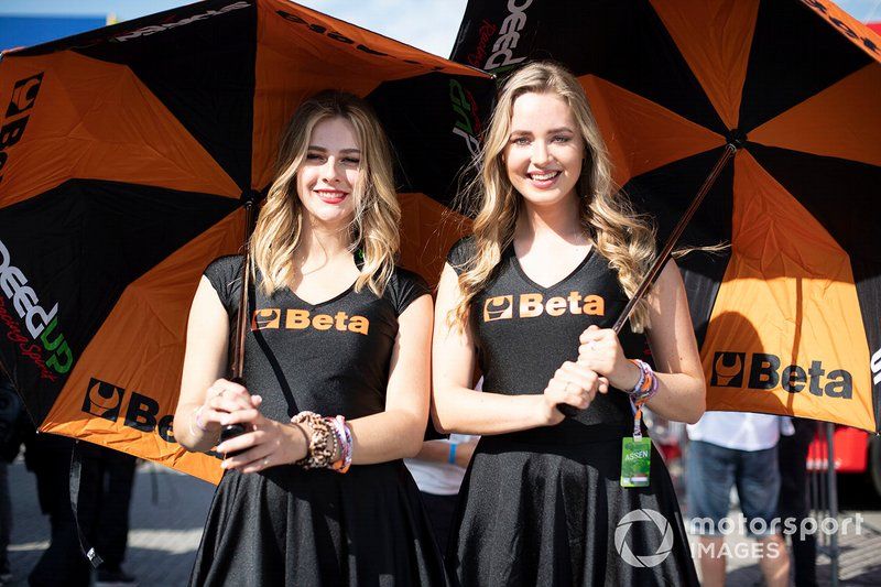 Chicas de la parrilla
