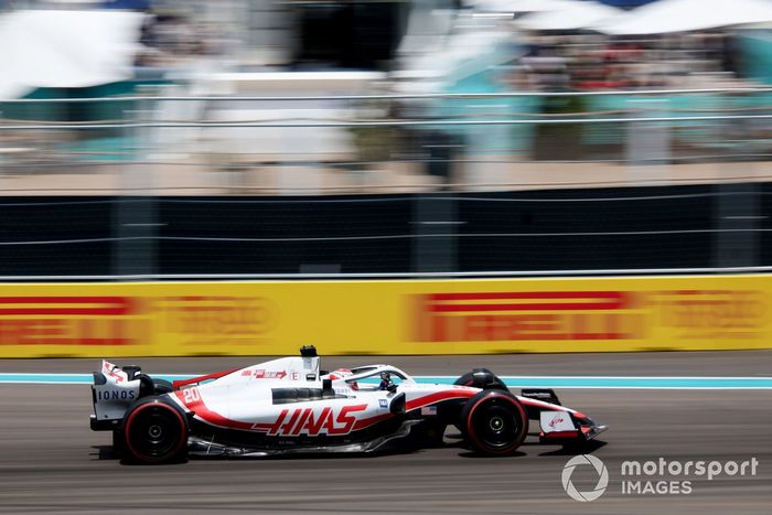 Kevin Magnussen, Haas VF-22