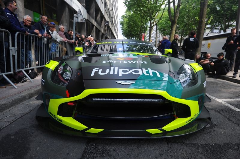 #10 Racing Spirit Of Leman Aston Martin Vantage AMR LMGT3