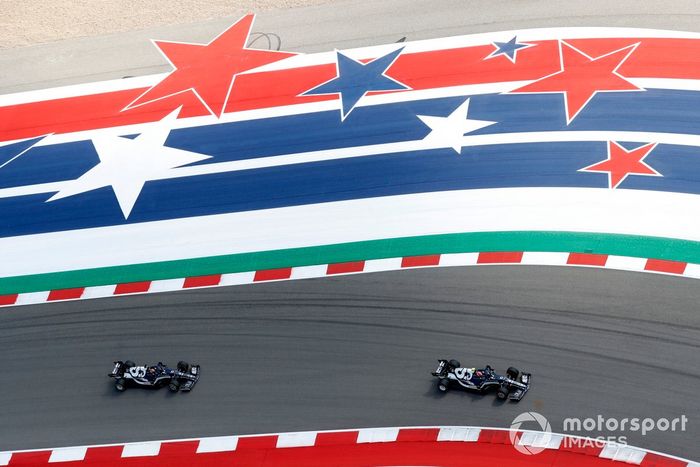 Pierre Gasly, AlphaTauri AT02, Yuki Tsunoda, AlphaTauri AT02