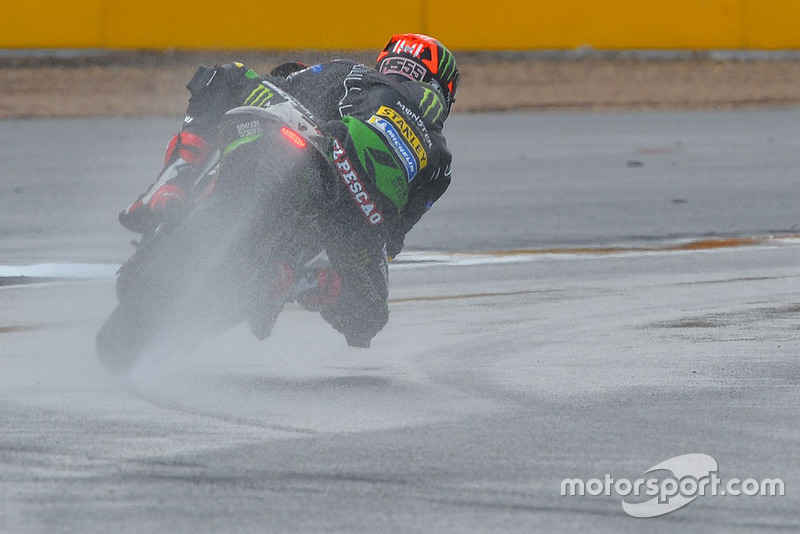 Une grosse averse touche les EL4 MotoGP