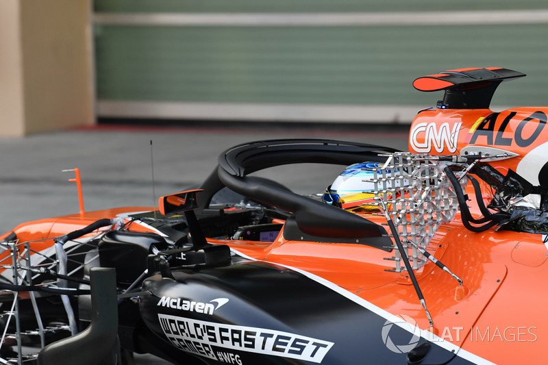 Fernando Alonso, McLaren MCL32, aero sensors and halo
