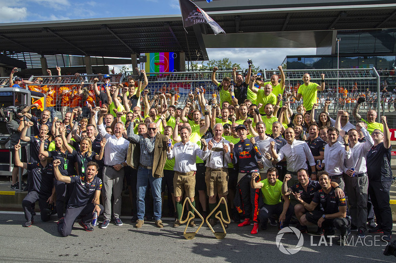 Макс Ферстаппен, Red Bull Racing, з командою