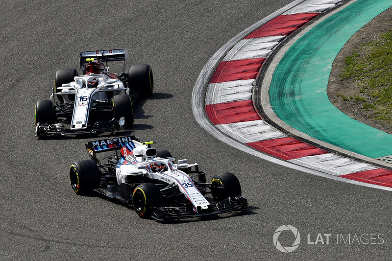 Sergey Sirotkin, Williams FW41 et Charles Leclerc, Sauber C37