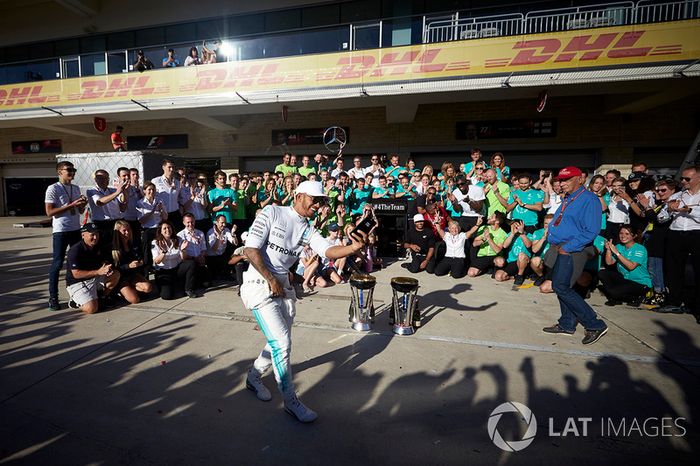 Mercedes celebra el campeonato de constructores de F1 2017