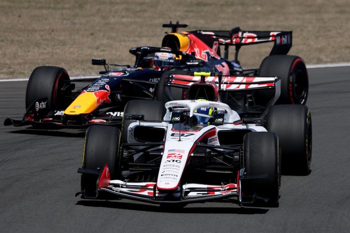 Max Verstappen, Red Bull Racing, Oliver Bearman, Haas F1 Team