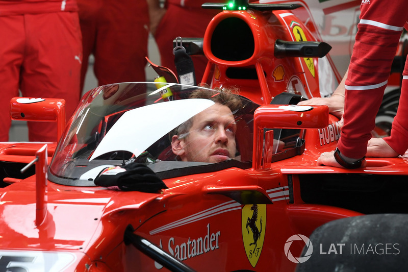 Ferrari SF70-H с системой «Щит» и Себастьяном Феттелем в кокпите