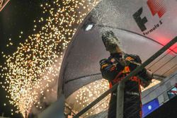 Podium: segundo, Daniel Ricciardo, Red Bull Racing
