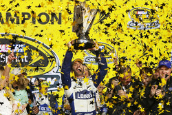 Ganador del campeonato 2016 y de la carrera Jimmie Johnson, Hendrick Motorsports Chevrolet