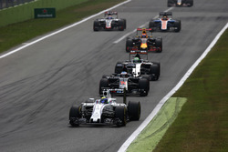 Felipe Massa, Williams FW38 Mercedes; Fernando Alonso, McLaren MP4-31 Honda; Nico Hülkenberg, Force